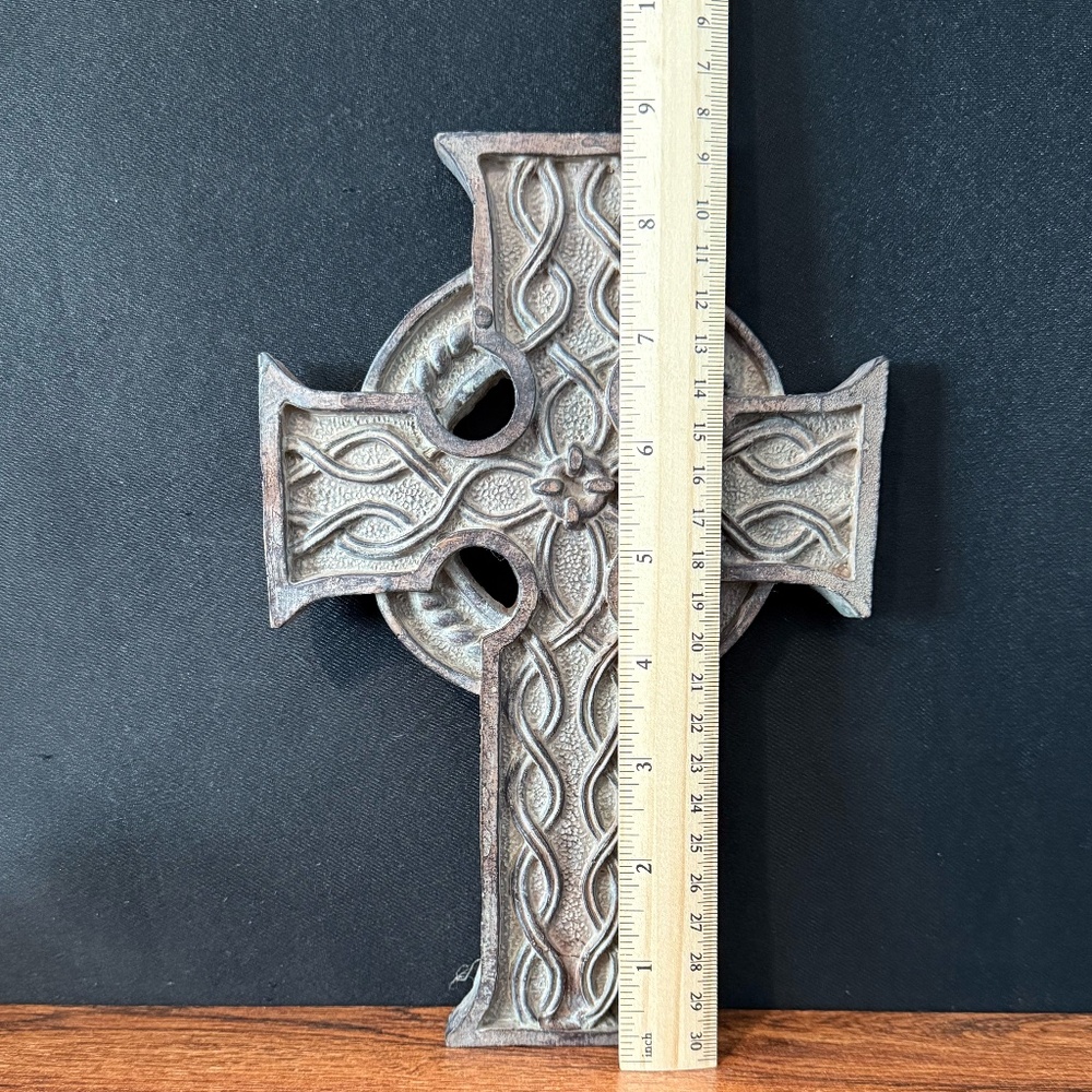 Crosses and Angel - Picture 10 of 16